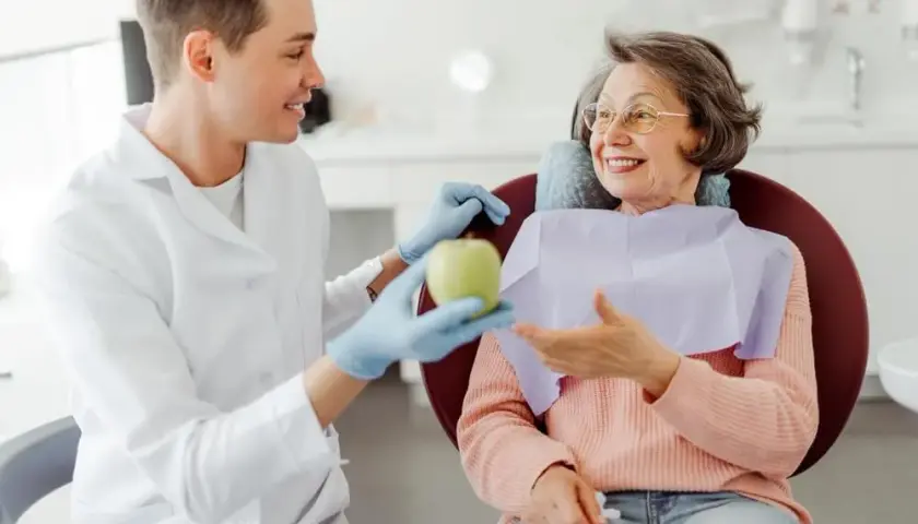 Czy można jeść przed dentystą? Ważne zasady dla pacjentów