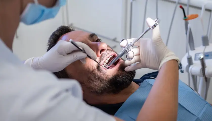 Co refunduje NFZ u dentysty? Sprawdź, co możesz zyskać na leczeniu